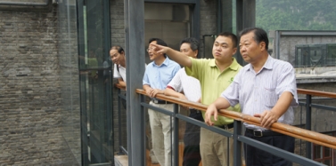 【重慶】我公司董事副總張憲洪先生攜相關專家參觀考察金佛山項目